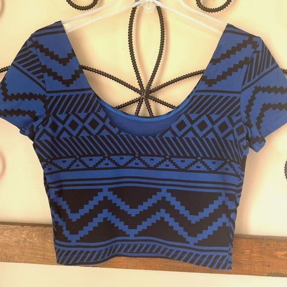 PINK Victoria's Secret Tops - PINK by Victorias Secret Babydoll Y2K Aztec Cotton Blue Black Crop Top Size L